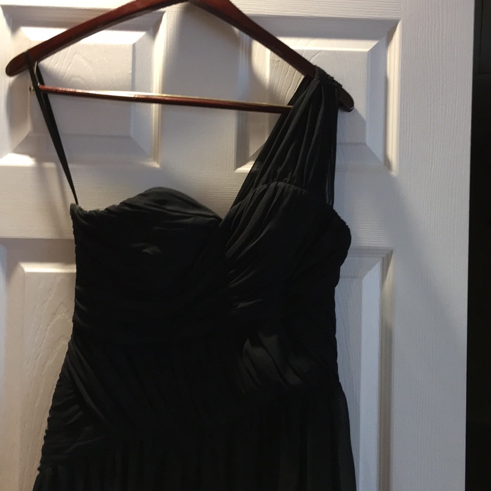 Gown - Picture 3 of 3